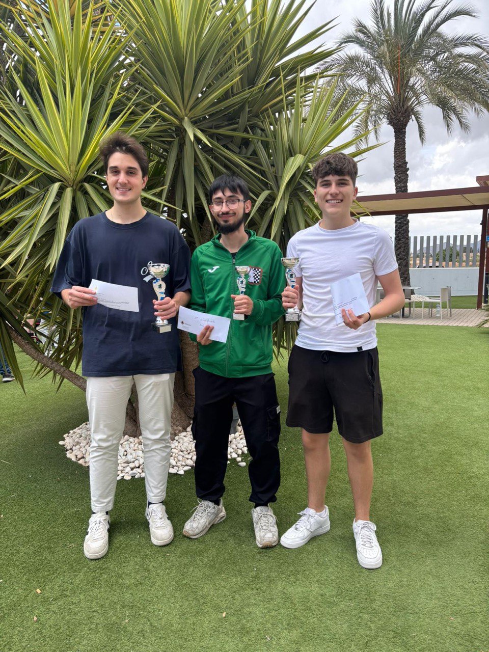 Ajedrez Beniajan campeones tramos